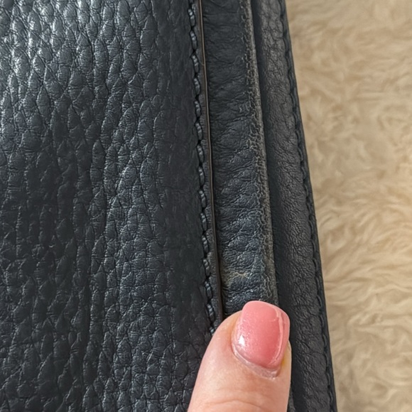 Used Tory Burch Block T Crossbody in Navy - Picture 13 of 17